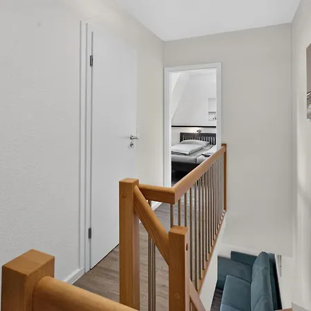 Haus Hahnen Whg 1 *